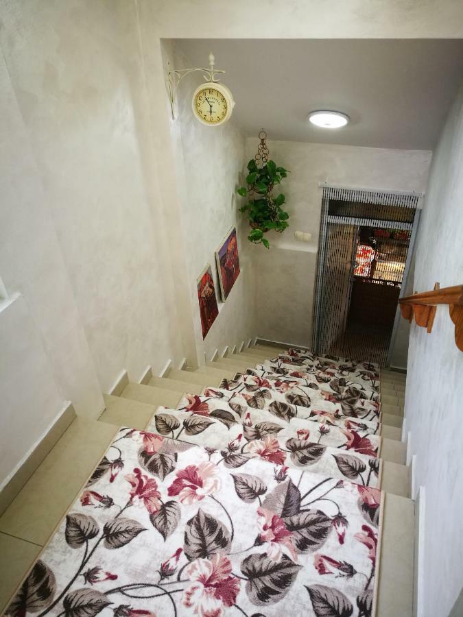 Paradise Hotel