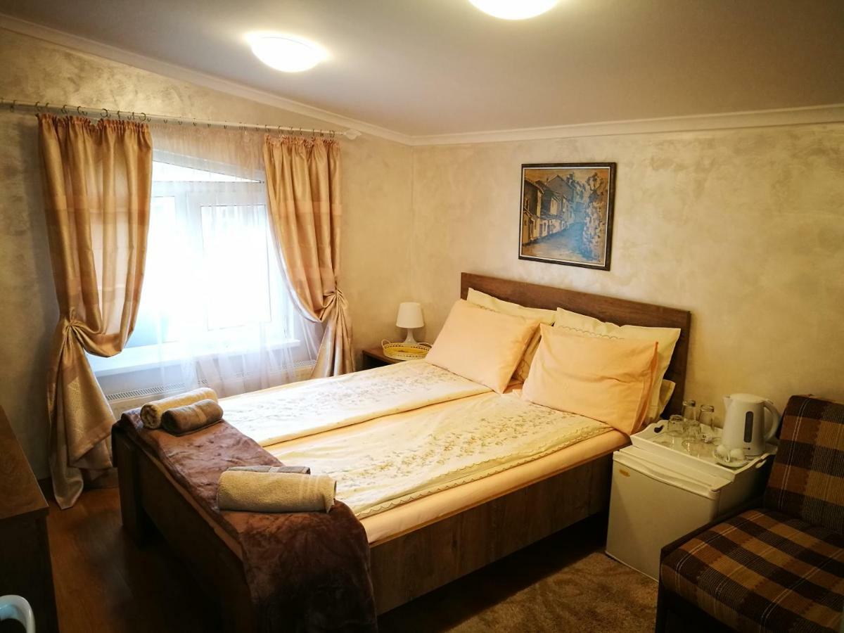 Paradise Hotel